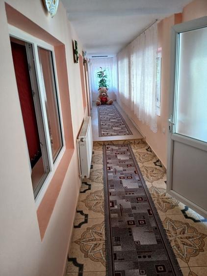 Casă cu 4 camere în Exterior Vest