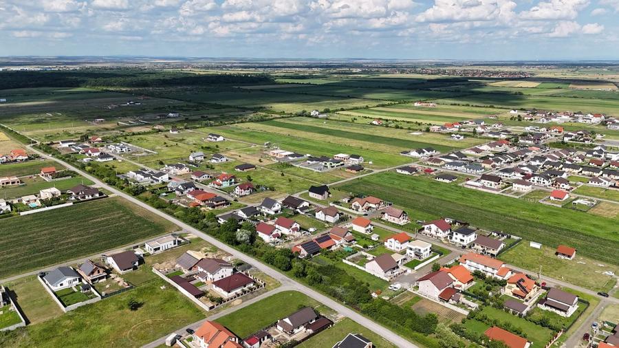 Teren Construcții intravilan de 956 mp, în Moșnița Nouă