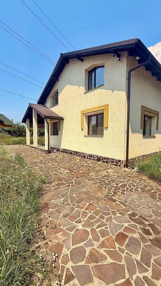 Casă cu 4 camere cu Canalizare în Săsar