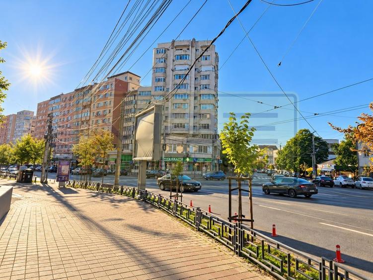 Apartament cu 2 camere nedecomandat, mobilat în Piața Unirii