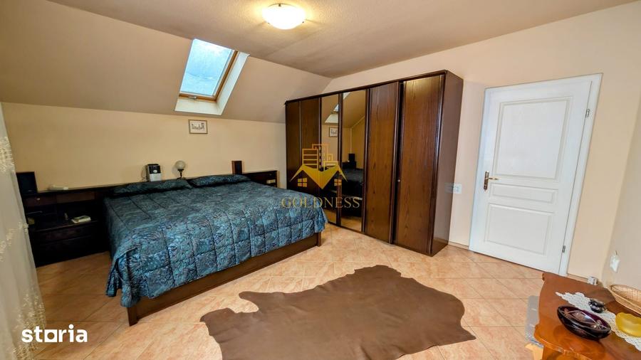 Casă cu 6 camere cu Teren 399 Mp în Central