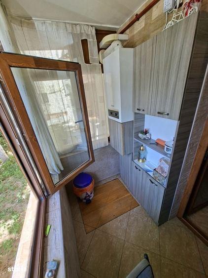 Apartament cu 4 camere în Ostroveni
