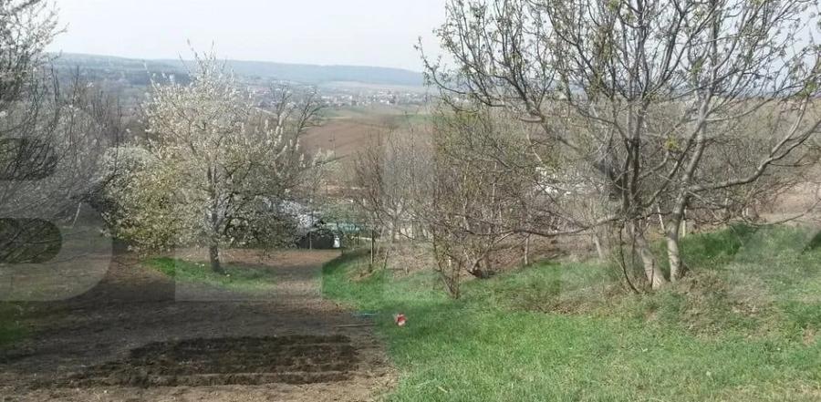 Casa individuala 63mp, teren 8657mp, Manolesti - Botosani - 1