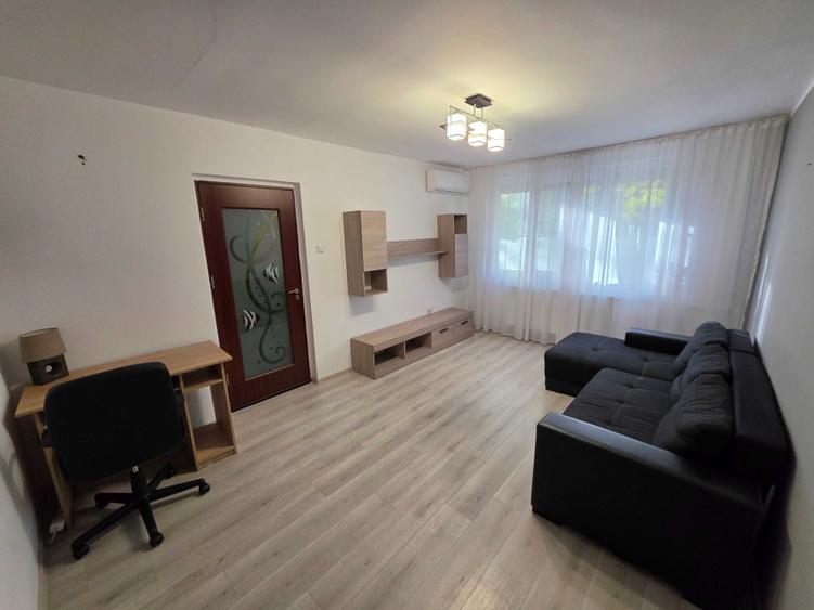Apartament cu 2 camere semidecomandat în Rogerius