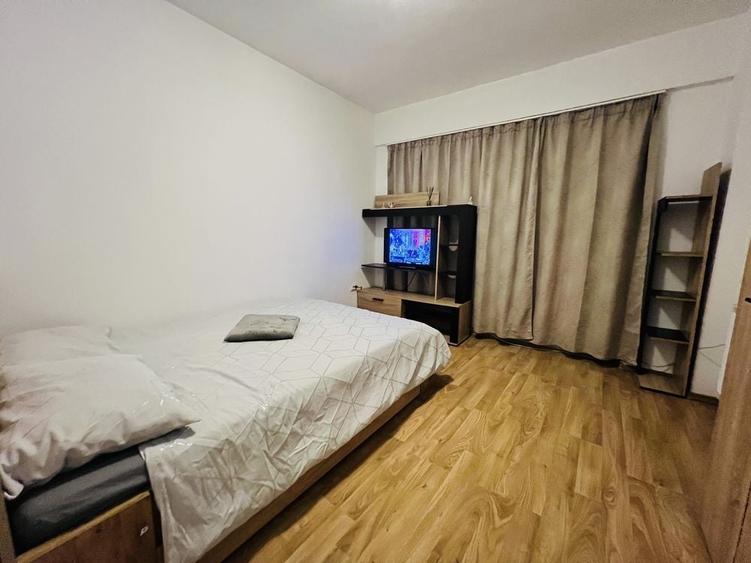 Garsonieră decomandată în Central