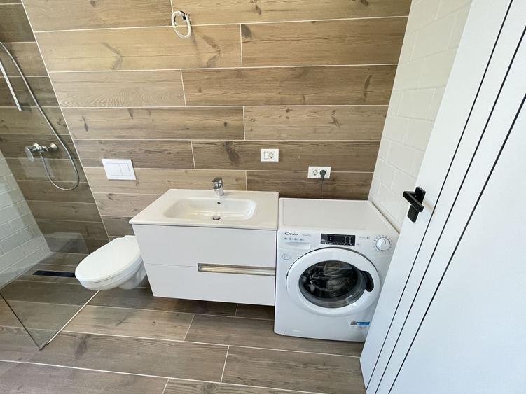 Duplex cu 5 camere cu Canalizare în Mehala