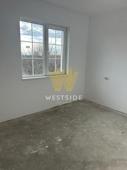 Apartament cu 3 camere decomandat în Sânandrei