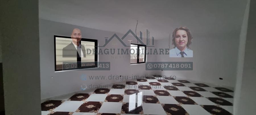 Casă individuală cu 5 camere cu Canalizare în Sud