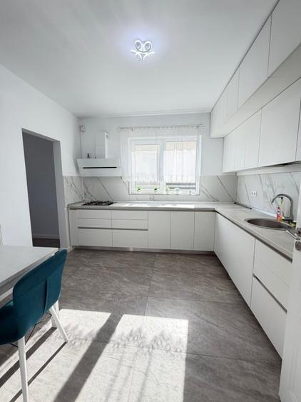 Duplex cu 6 camere cu Canalizare în Bragadiru