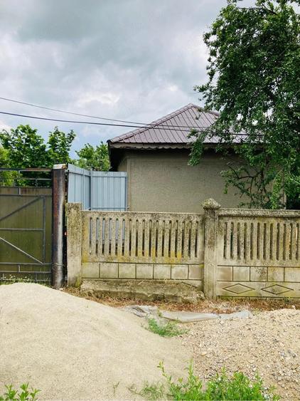 Casă cu 3 camere cu Teren 3927 Mp în Fântânele