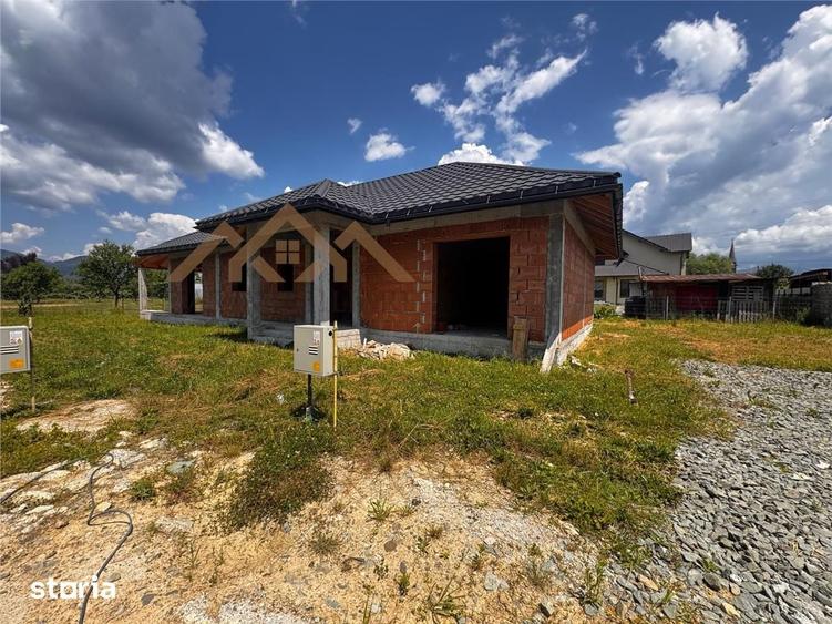 Casă cu 4 camere cu Teren 630 Mp în Central