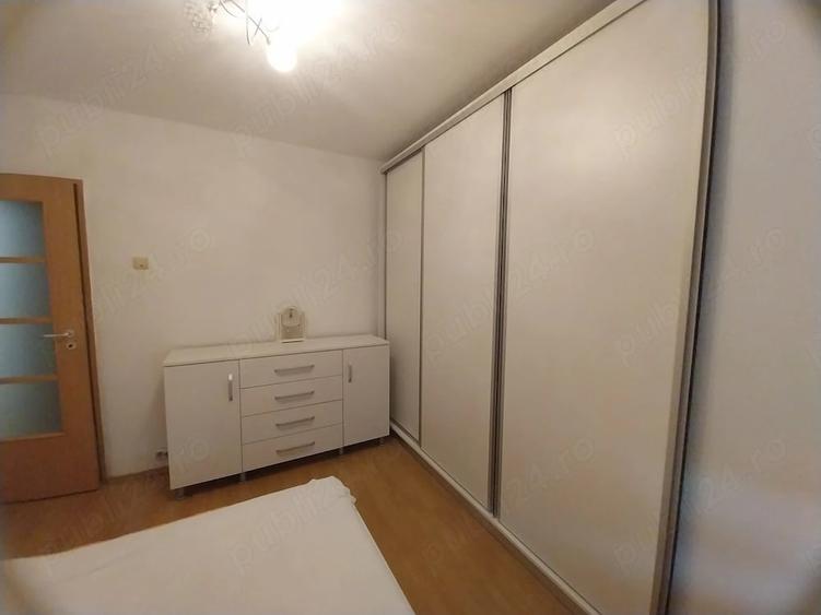 Apartament cu 3 camere decomandat în Nufărul