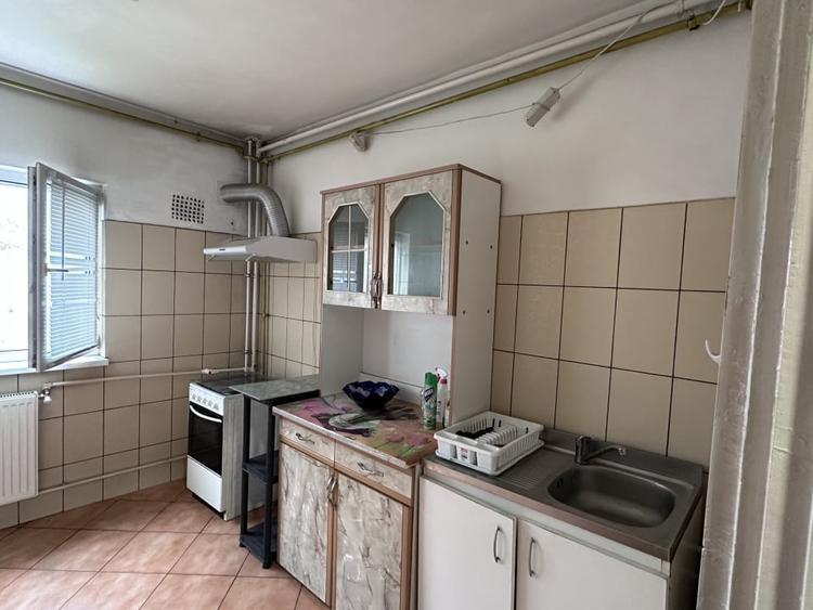 Apartament cu 2 camere decomandat, mobilat în Viilor