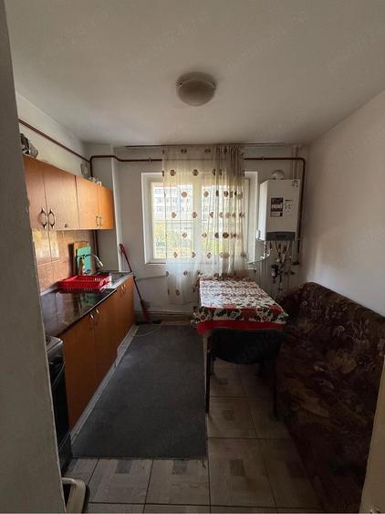 Apartament cu 2 camere semidecomandat în Lăpuș