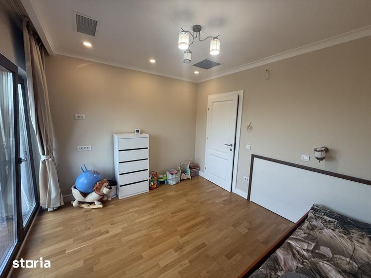 Casă cu 3 camere cu Teren 684 Mp în Sânmartin