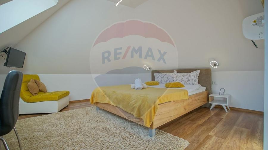Casă individuală cu 6 camere cu Teren 147 Mp în Centrul Istoric