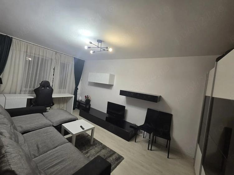 Apartament cu 2 camere decomandat în Dristor