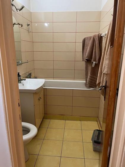 Garsonieră semidecomandată în Gorjului