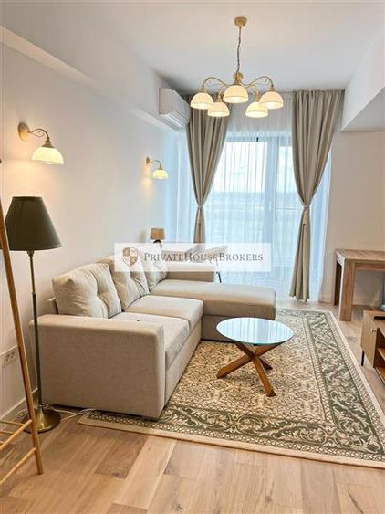 Apartament cu 2 camere semidecomandat, mobilat în Pipera