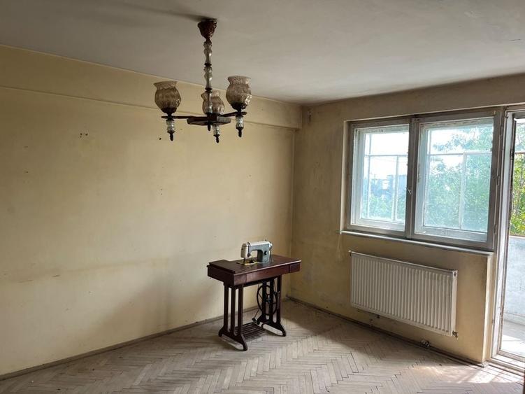 Apartament cu 2 camere semidecomandat în Nicolae Bălcescu