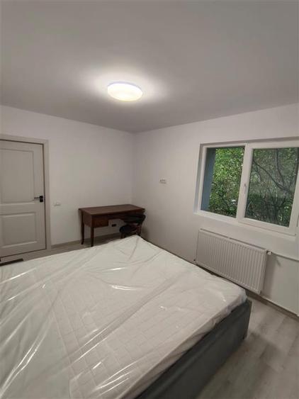 Apartament cu 2 camere decomandat în Titan