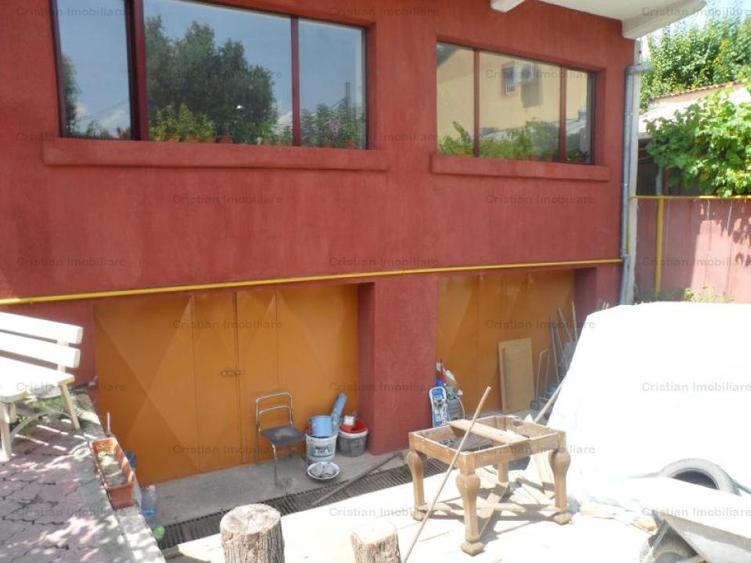 Casă cu 19 camere cu Canalizare în Central