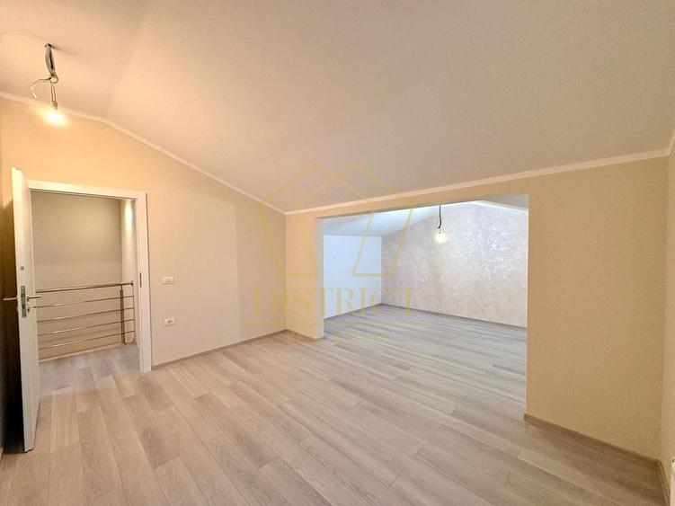 Duplex cu 4 camere cu Canalizare în Moșnița Veche