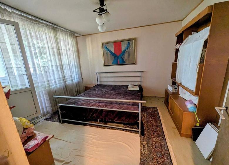Apartament cu 3 camere decomandat în Sălăjan