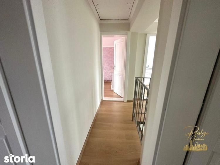 Casă cu 4 camere cu Canalizare în Sântandrei