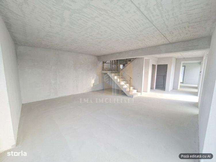Casă cu 4 camere decomandat cu Canalizare în Sânpetru