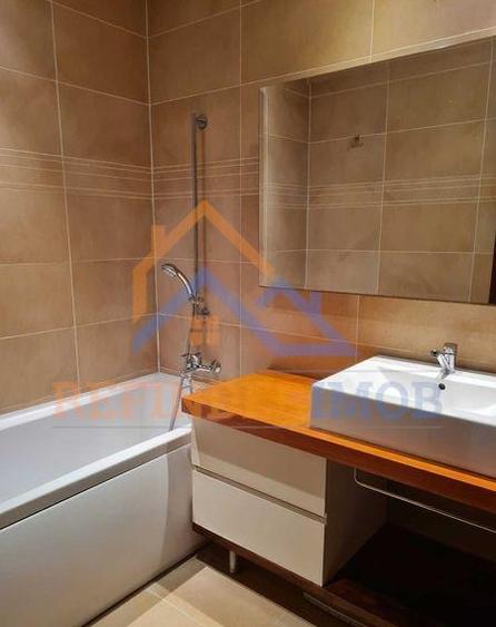Apartament de vanzare cu 3 camere, Complex Rezidential In City - 15