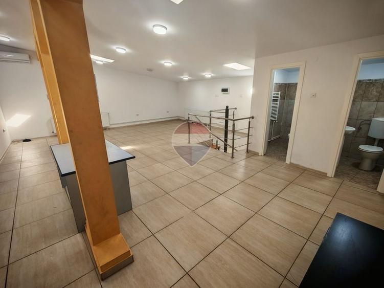 Spațiu comercial, de 112 mp, în Central