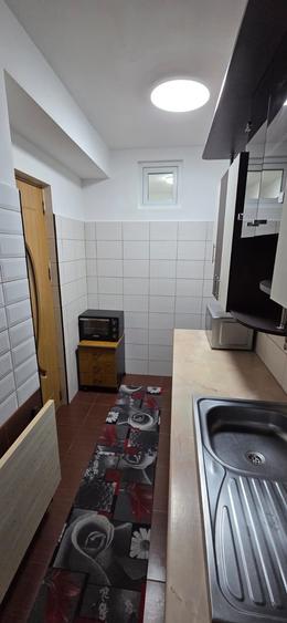 Garsonieră în Roșu