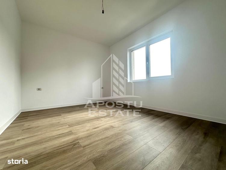 Casă cu 4 camere în Utvin