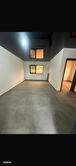 Casă cu 4 camere cu Teren 230 Mp în Central