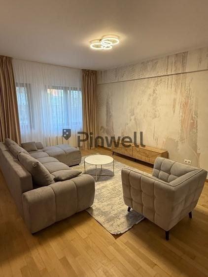 Apartament cu 4 camere semidecomandat, mobilat în Herăstrău