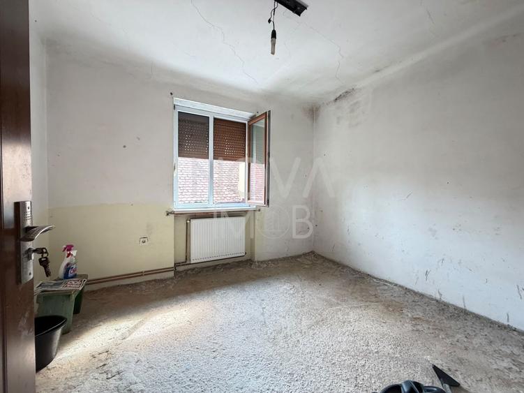Casă individuală cu 4 camere cu Canalizare în Lazaret
