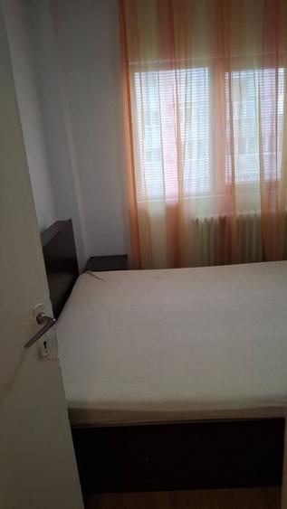 Apartament cu 2 camere semidecomandat în Gălățui