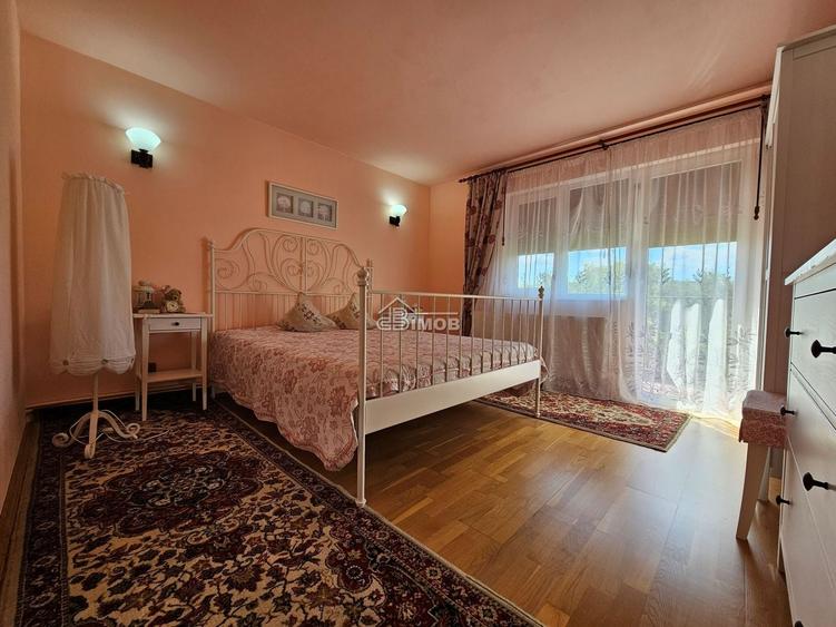 Casă cu 4 camere cu Teren 820 Mp în Dealu Mare