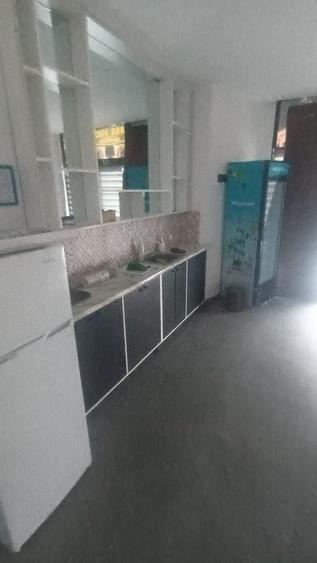 Spațiu comercial, de 82 mp, în Sârbi