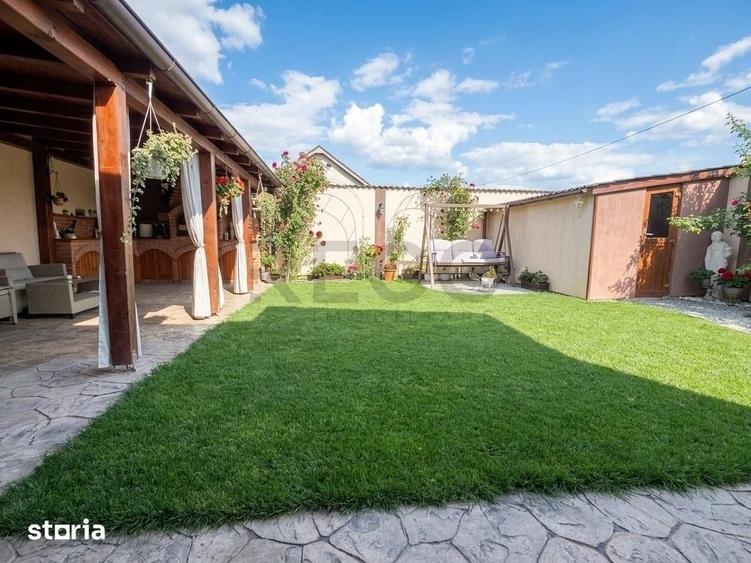 Casă cu 4 camere cu Teren 303 Mp în Sântandrei