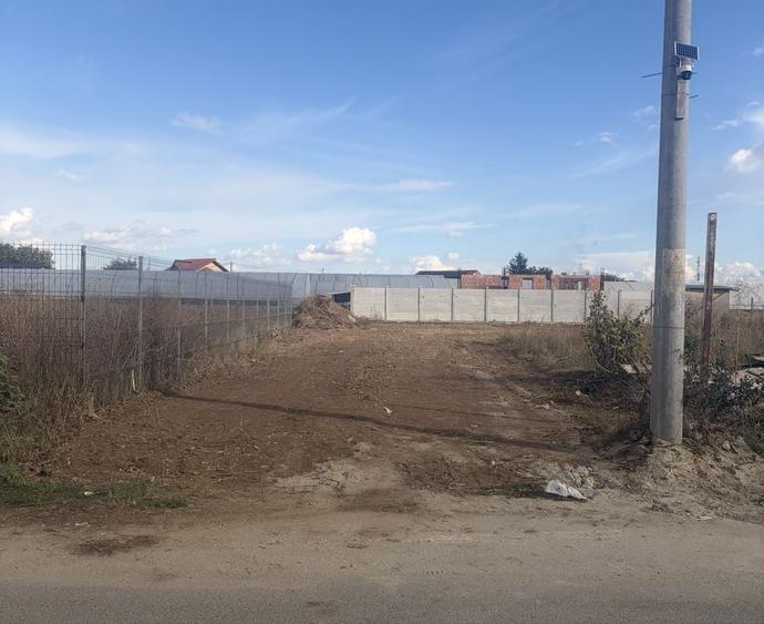 Teren de 861 mp, în Dobreni