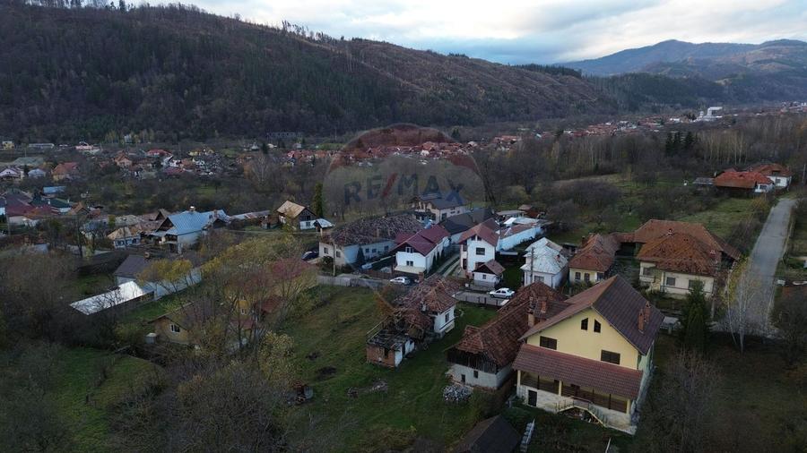 Casă individuală cu 2 camere cu Teren 647 Mp în Lerești