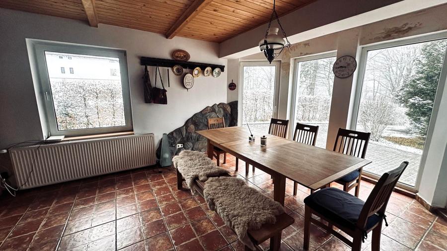 Casă cu 6 camere cu Teren 2000 Mp în Avrig