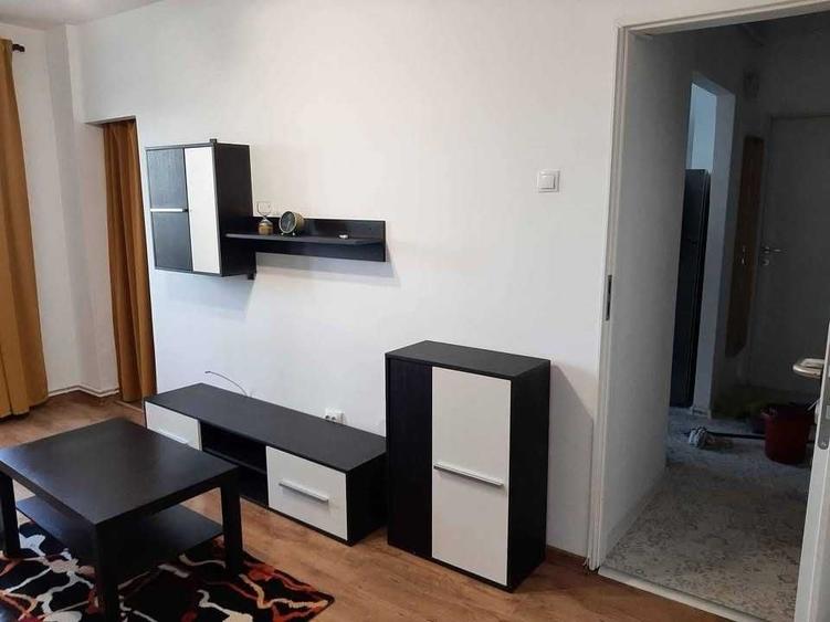 Apartament cu 2 camere decomandat în Drumul Carului