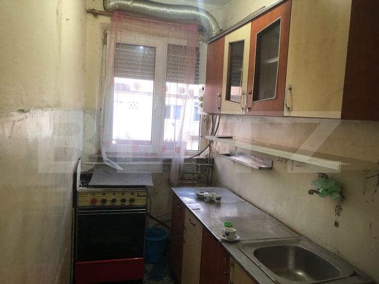 Apartament cu 2 camere nedecomandat în 14 Mai