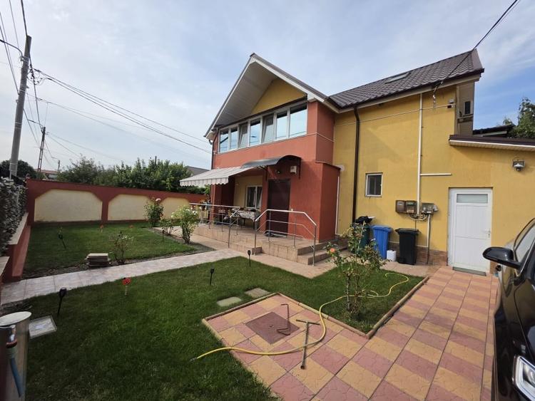 Casă individuală cu 4 camere cu Canalizare în Valu lui Traian