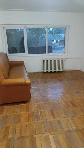 Garsonieră decomandată în Exterior Vest