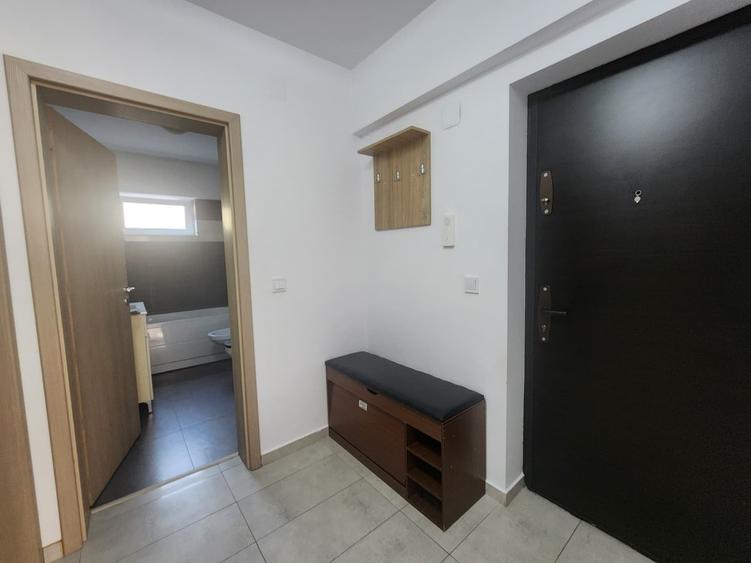 Apartament cu 2 camere decomandat, mobilat în Tătărași