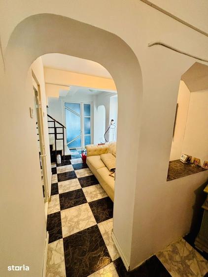 Apartament cu 4 camere în Faleza Nord